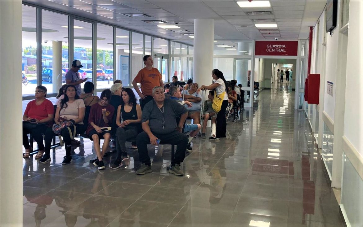 Por la crisis económica, crecen las consultas e internaciones en Salud Pública y en Gobierno admiten “preocupación”