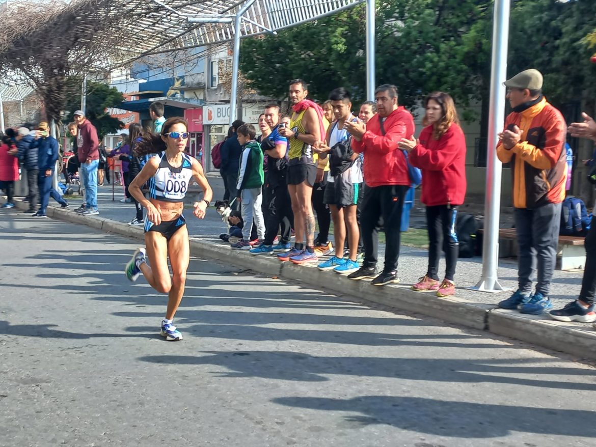 A Pampa Traviesa: Pedro Luis Gómez y Karina Fuentealba ganaron los 42K