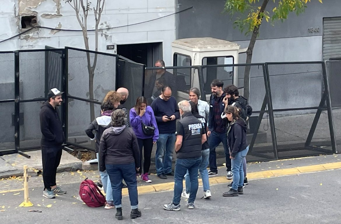 Clarín despidió a 48 trabajadores bajo el argumento de la reconversión digital