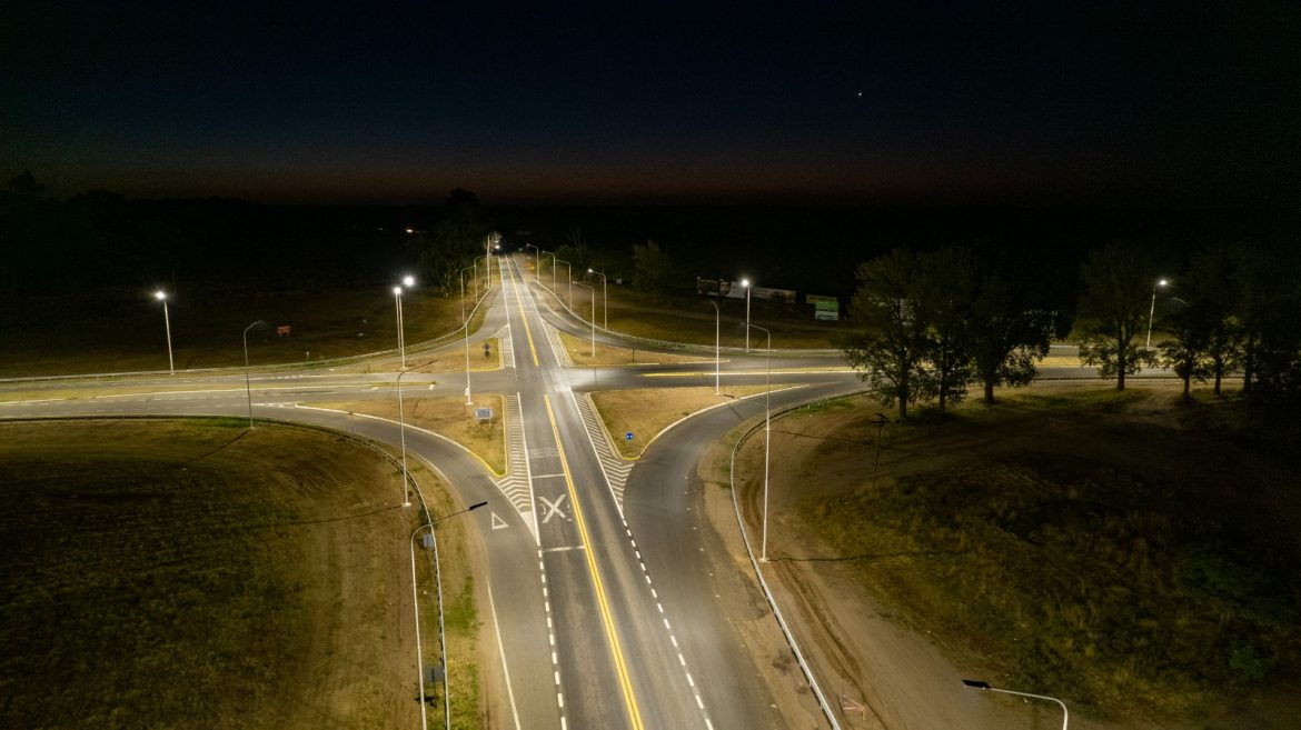 Ahora el radicalismo busca dar la pelea a Ziliotto por la autovía de la 5 y las obras nacionales abandonadas