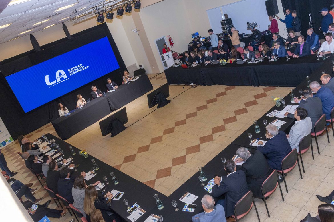 Transición energética: “La Pampa es un ejemplo”, dijo Royón