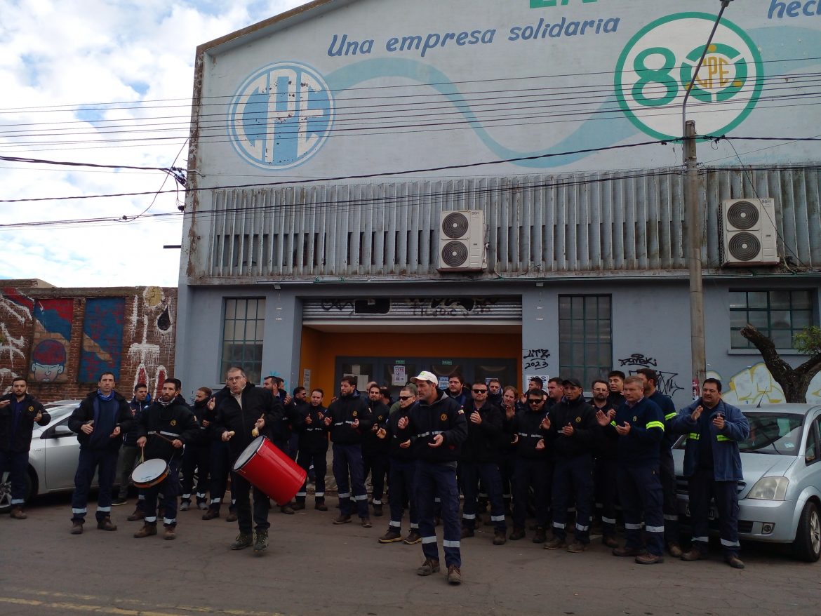Manifestación de autoconvocados en la CPE: piden mejoras salariales