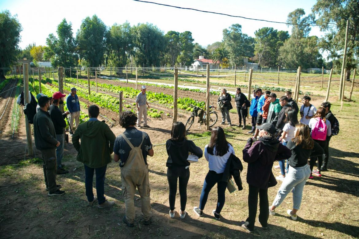 Un nuevo recorrido pedagógico en la Escuela Hortícola Municipal