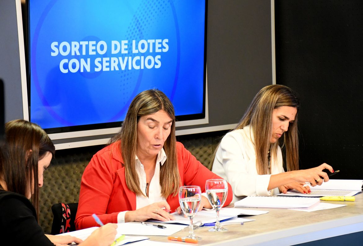 El listado de adjudicatarios y adjudicatarias del sorteo de “Lote Propio” en Santa Rosa