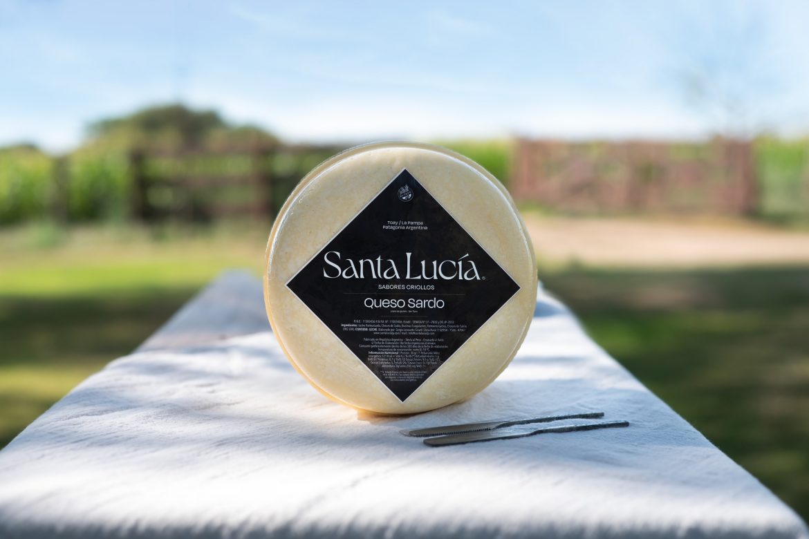 Son de Toay, hacen quesos saborizados y fueron premiados en un concurso nacional