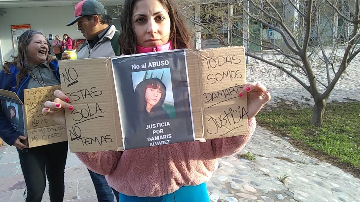 Nueva manifestación de familiares de una chica abusada por su tío: piden prisión efectiva al acusado