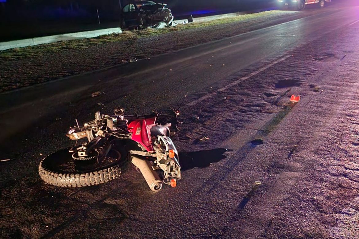 Pico: motociclista chocó de frente con un auto y murió
