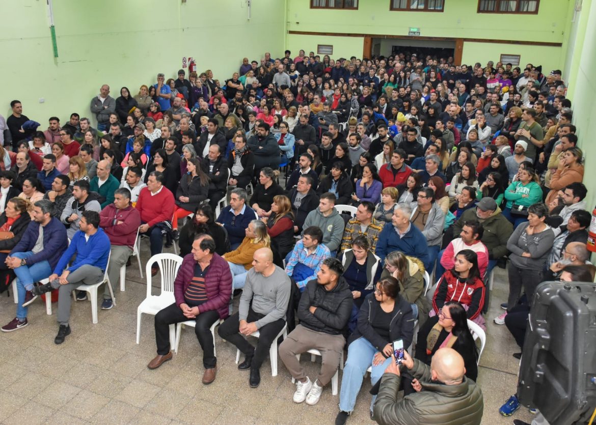 La Plural, en reunión para avanzar con la campaña