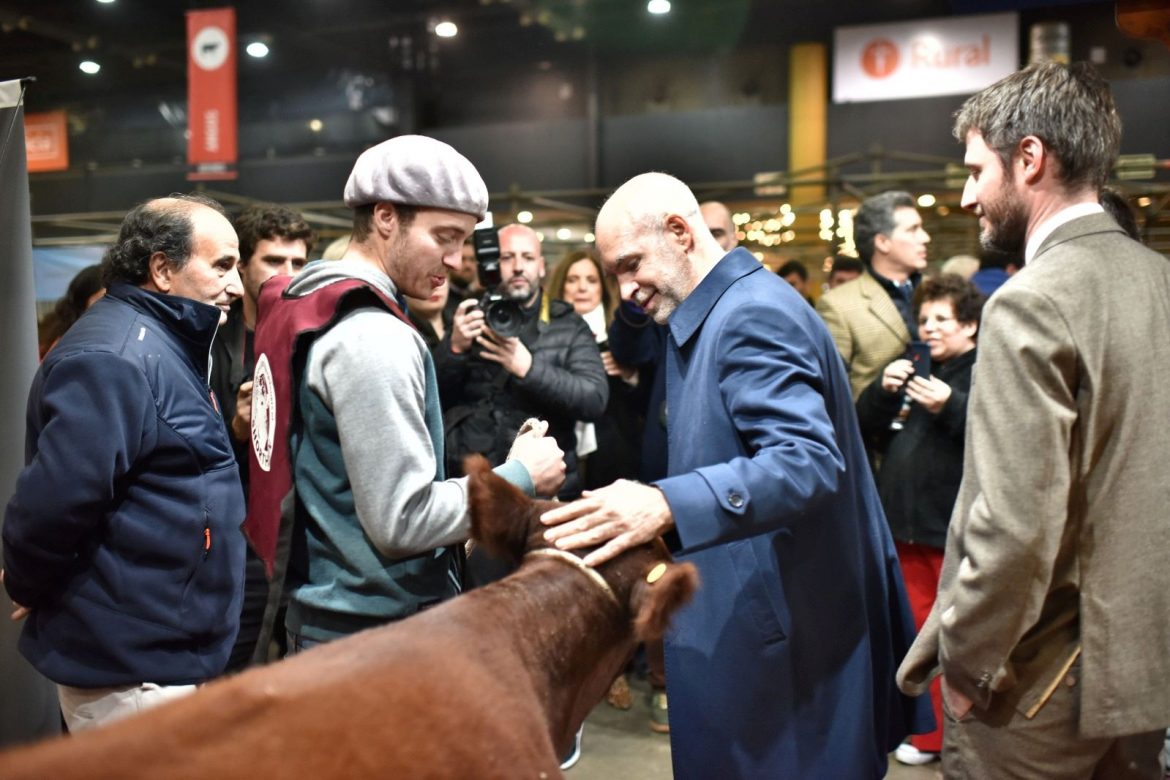 En la apertura de la Rural de Palermo, Larreta volvió a prometer la reducción gradual de las retenciones