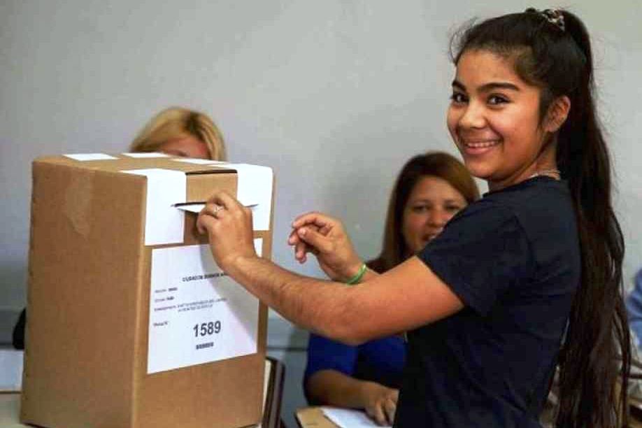 PASO en Santa Fe: adolescentes de 16 y 17 años podrán votar
