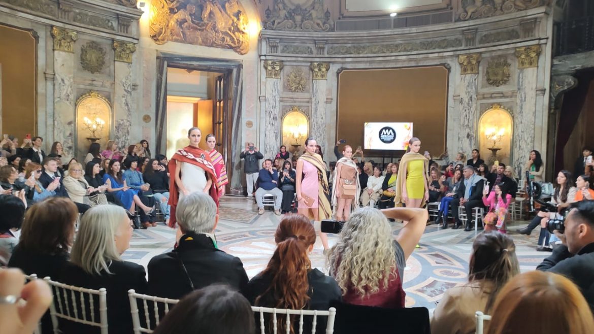 Los ponchos de La Pampa, otra vez en el desfile Argentina Fashion Week
