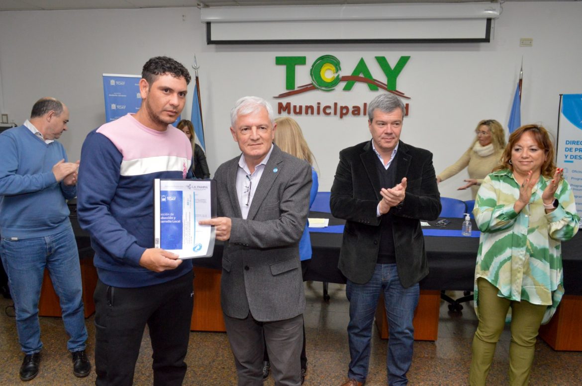 Entregaron 26 créditos de Economía Social en Toay