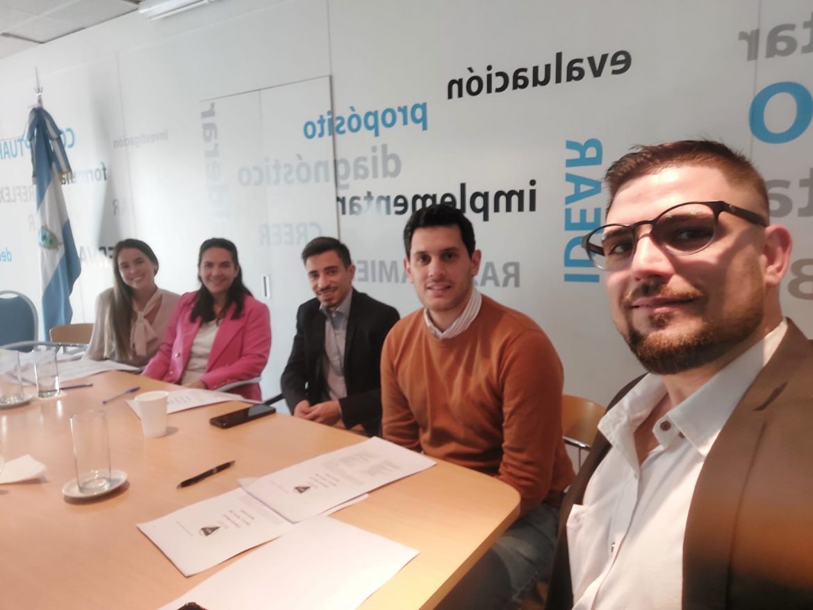 Convocan a jóvenes pampeanos a participar de becas de visita a EEUU: los requisitos