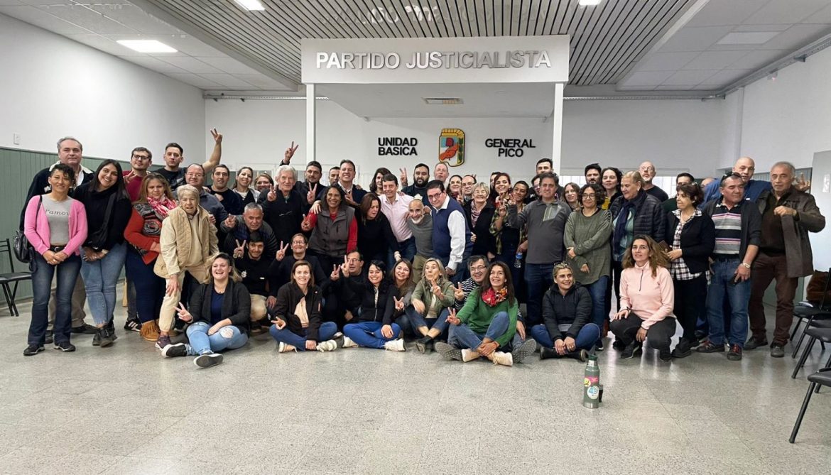 Todos los sectores del peronismo de Pico, en una foto con Rauschenberger