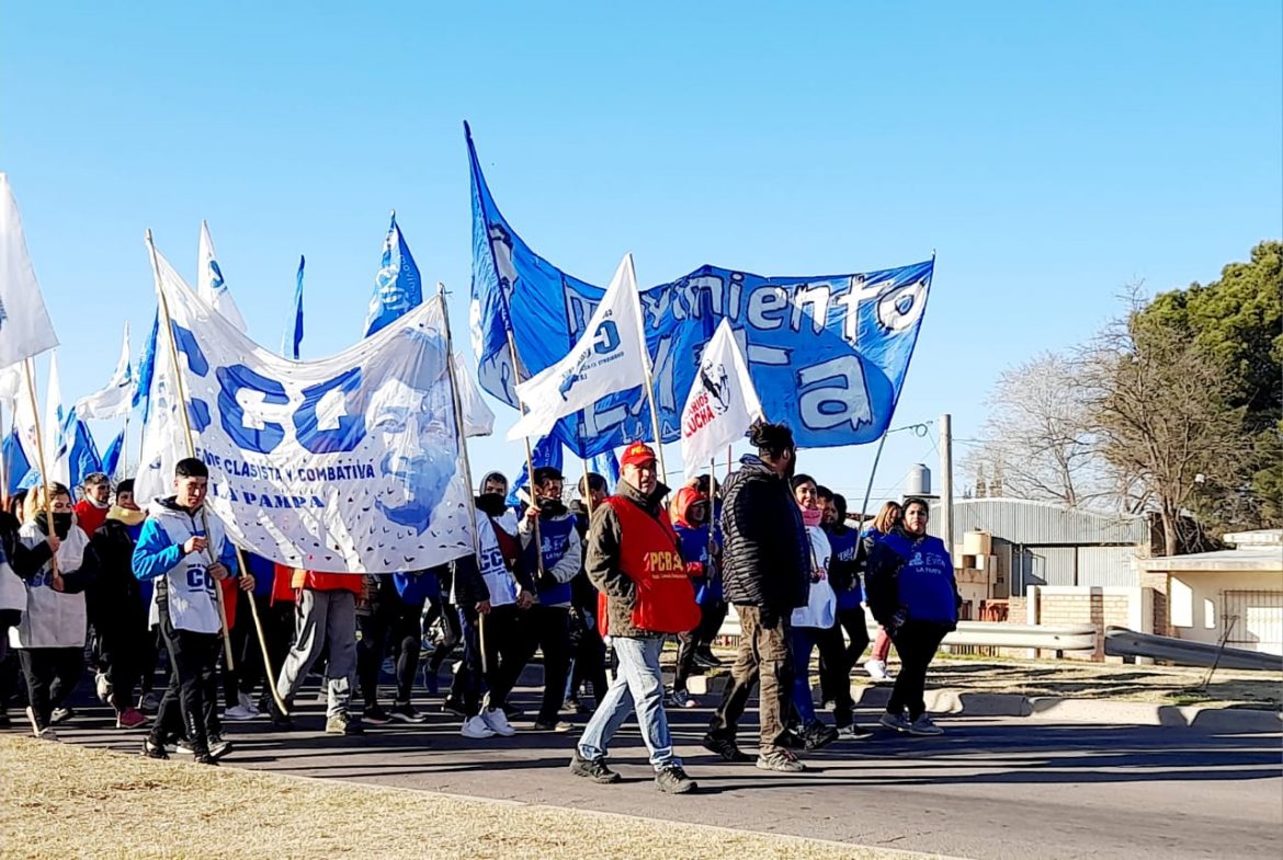 Organizaciones sociales marcharon a San Cayetano por “paz, pan, tierra, techo y trabajo”