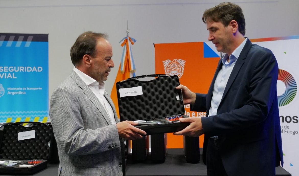 La ANSV entregó 15 alcoholímetros a La Pampa