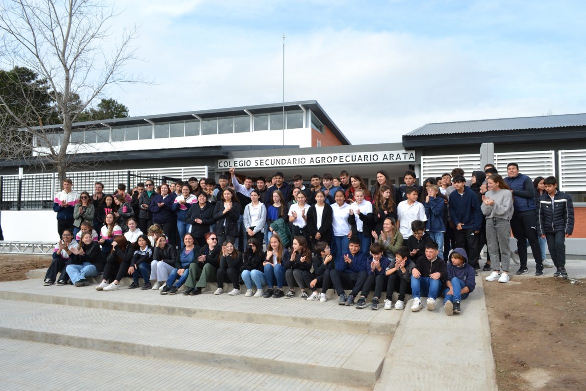 Inauguraron el Colegio Secundario Agropecuario de Arata