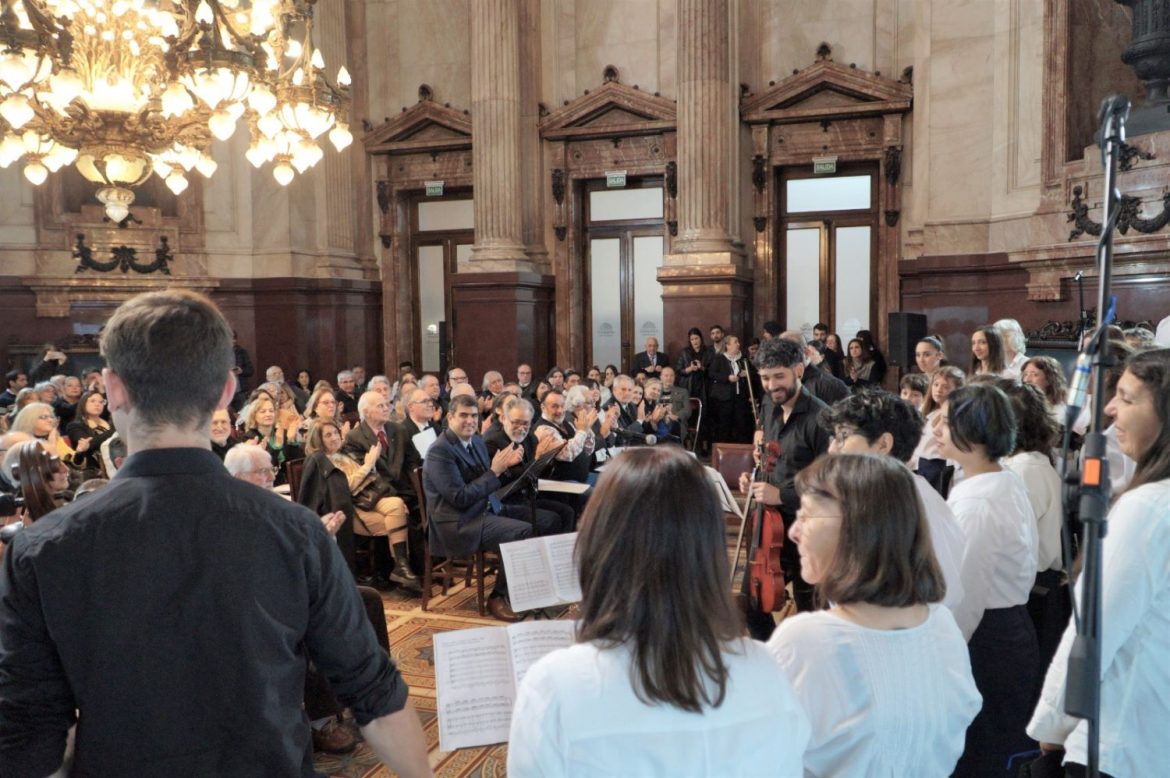 Homenaje a directores de coros en el Senado nacional