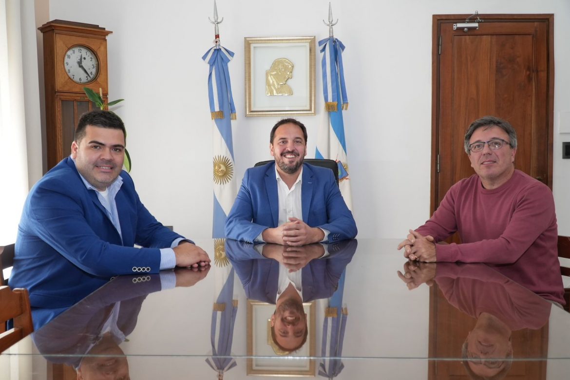 Renunció el secretario de Hacienda de Di Nápoli