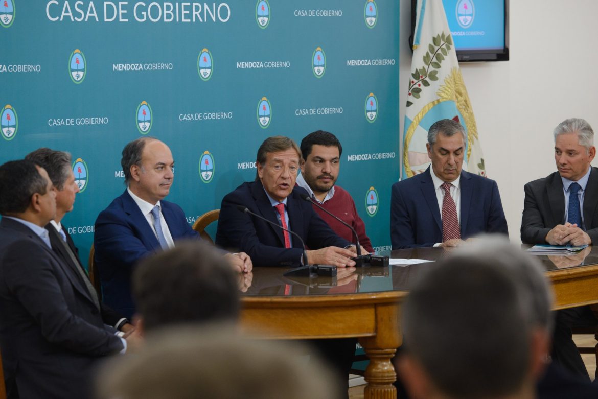 Un ministro mendocino y el rechazo de La Pampa a Potasio: “Que (Ziliotto) se compre una vida propia”