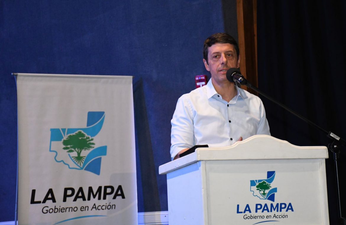 En 2024 habrá 1500 millones de pesos para obras en clubes