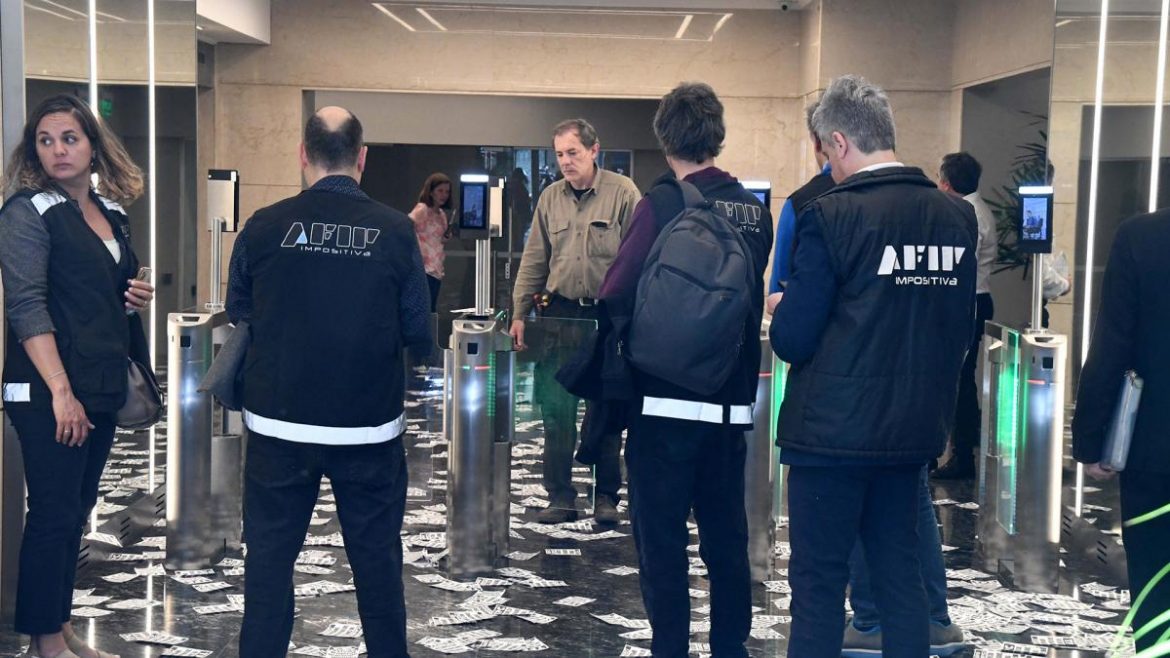 La UIF pidió la “inmediata detención” de Rojnica y el decomiso y embargo de sus bienes