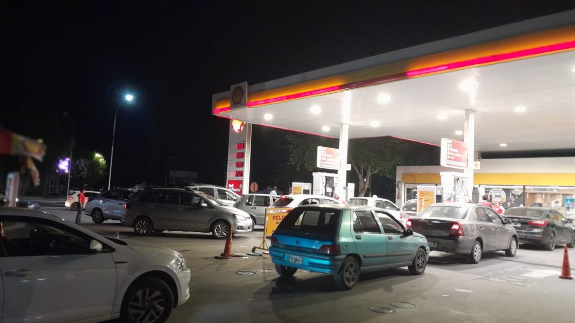Estacioneros: “muy de a poco” se está normalizando la provisión de combustibles en la provincia