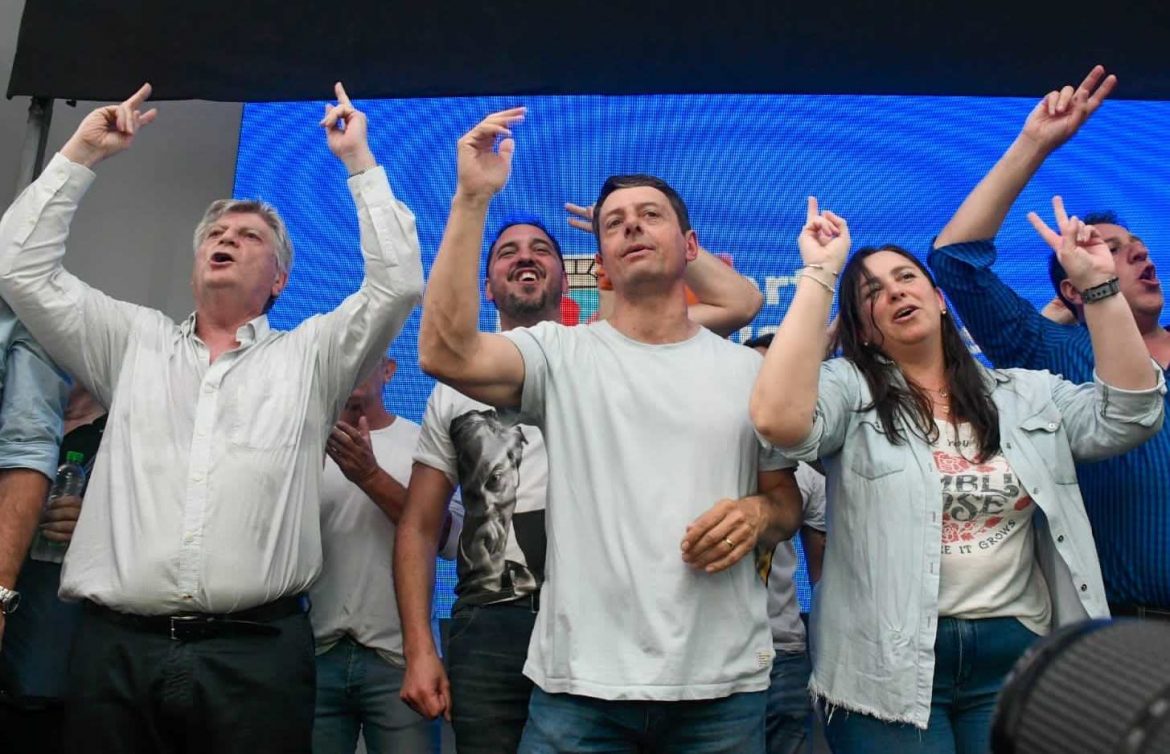 La ambulancia de Ziliotto: el PJ sale a buscar a intendentes radicales para que apoyen a Massa