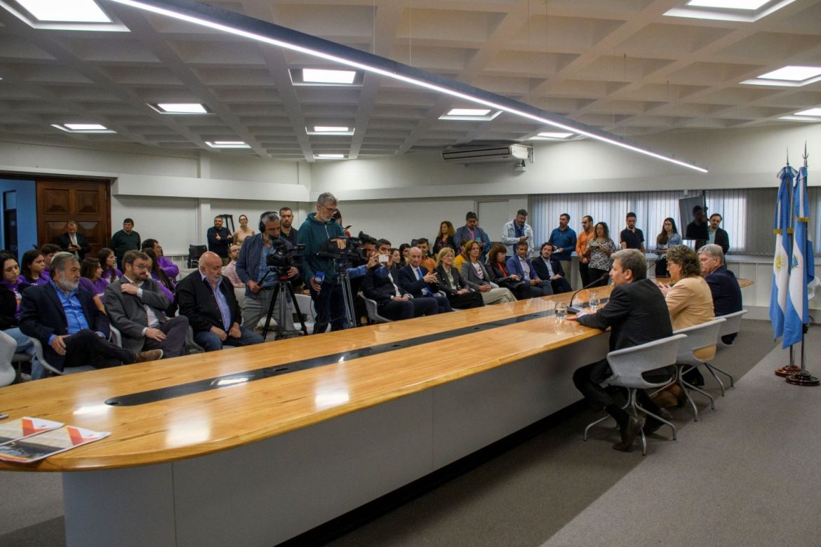 La UNLPam pretende dar la carrera de Medicina desde 2025