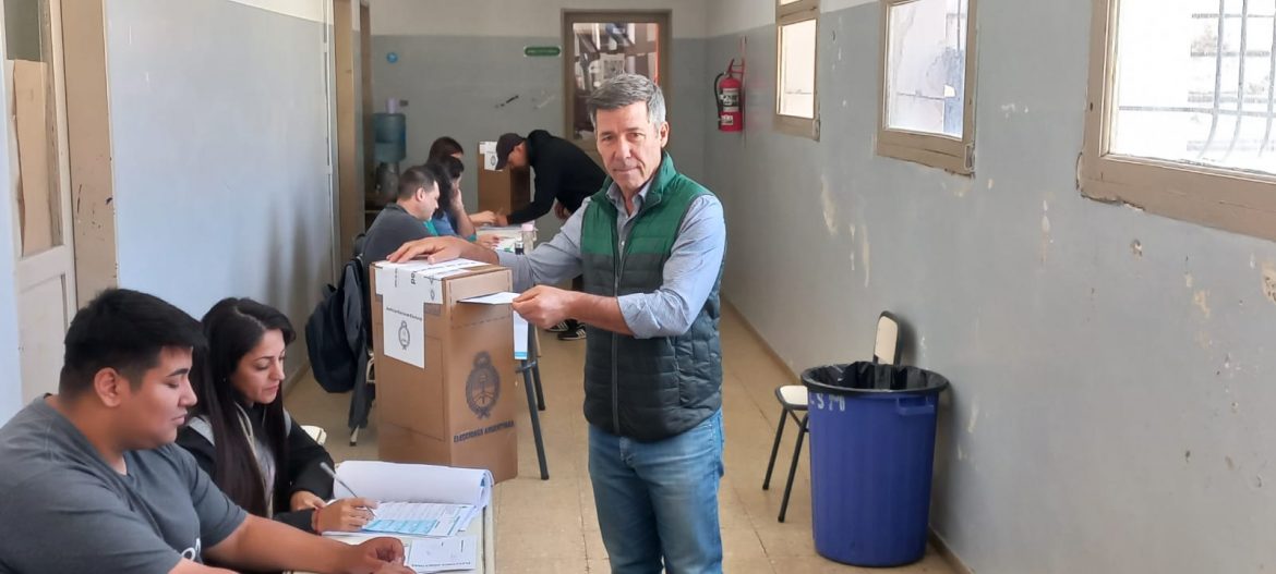 Ardohain dijo que espera una elección “pareja” y cuestionó el sistema de votación