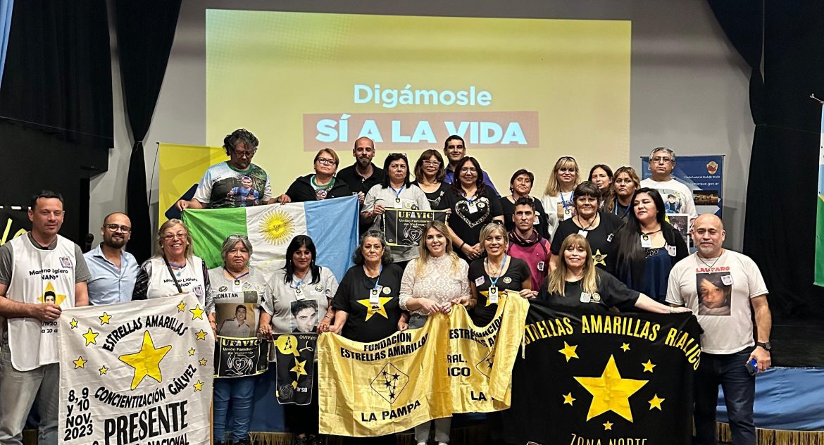 La senadora Huala presentó su campaña de educación vial en el II Congreso de la Fundación Estrellas Amarillas en Río Negro