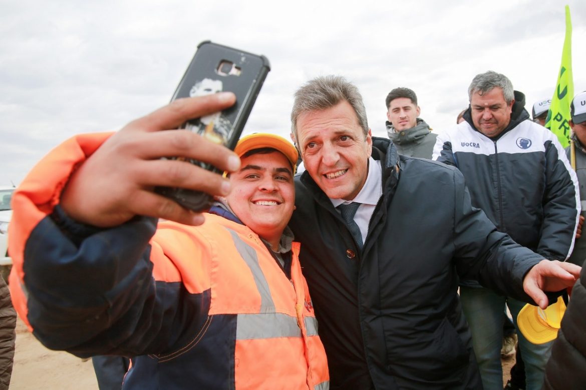 Massa y Milei miran encuestas, mientras JxC se prepara para barajar y dar de nuevo