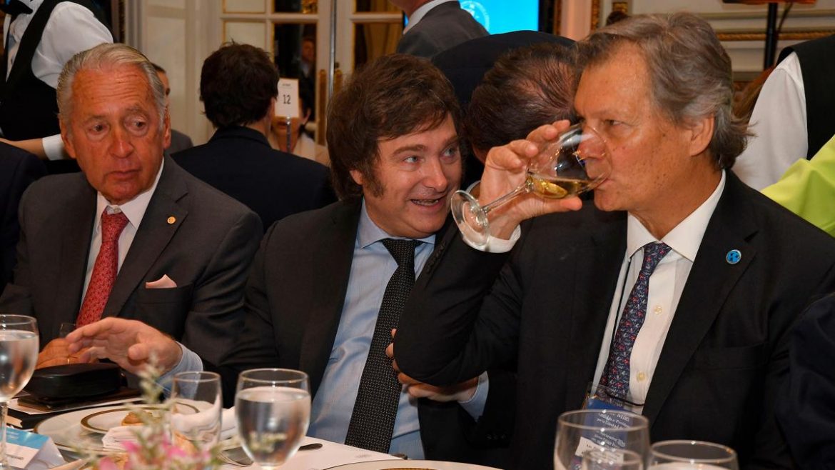 Milei reiteró que no va a “alinearse” con China y Brasil y recibió críticas de empresarios