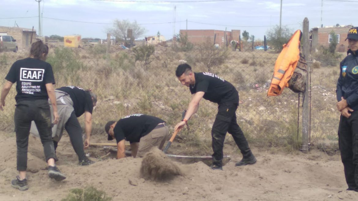 Hallan restos humanos en La Adela que podrían ser de víctimas de la dictadura militar