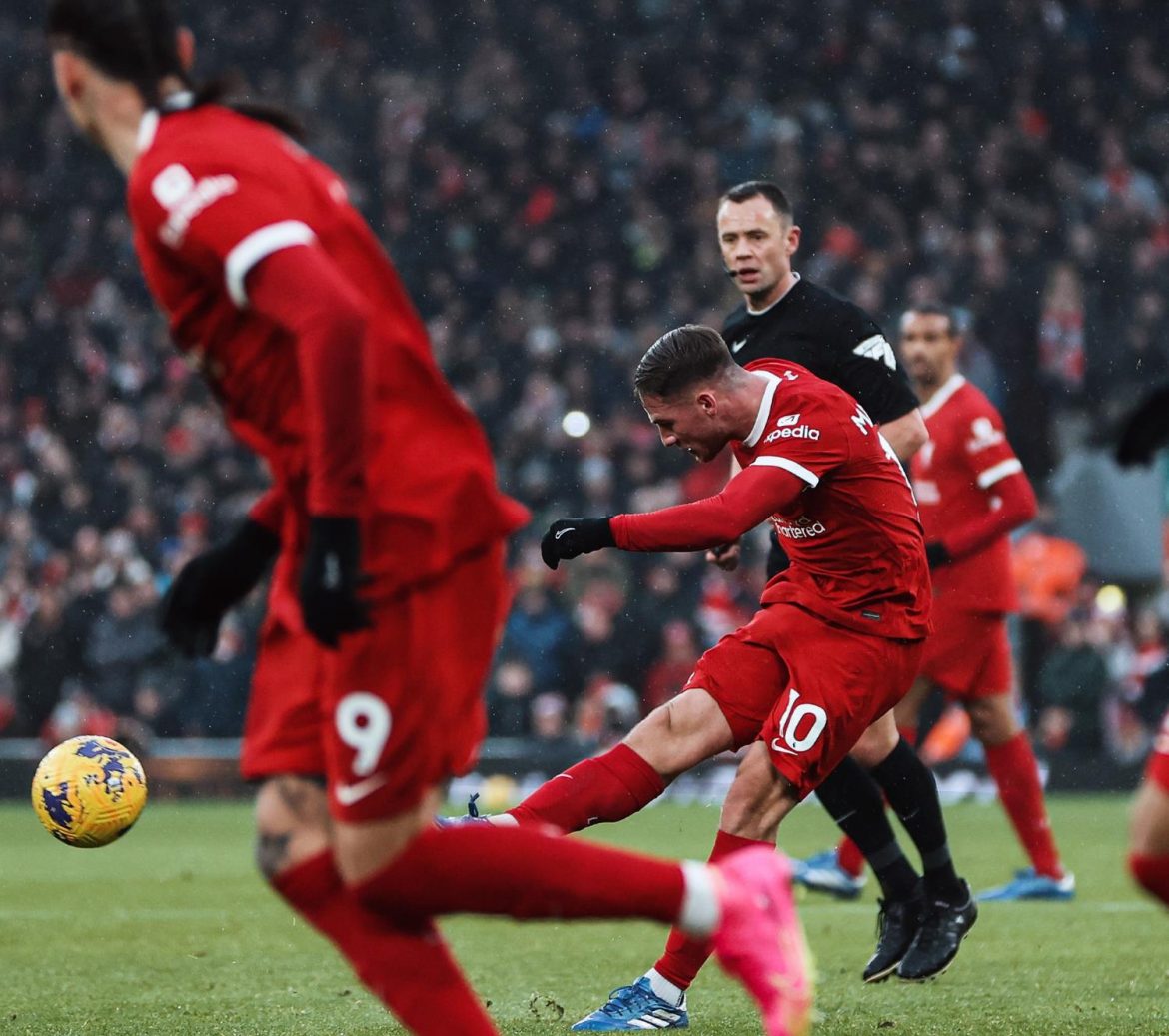 El impactante golazo de Alexis Mac Allister en Liverpool-Fulham