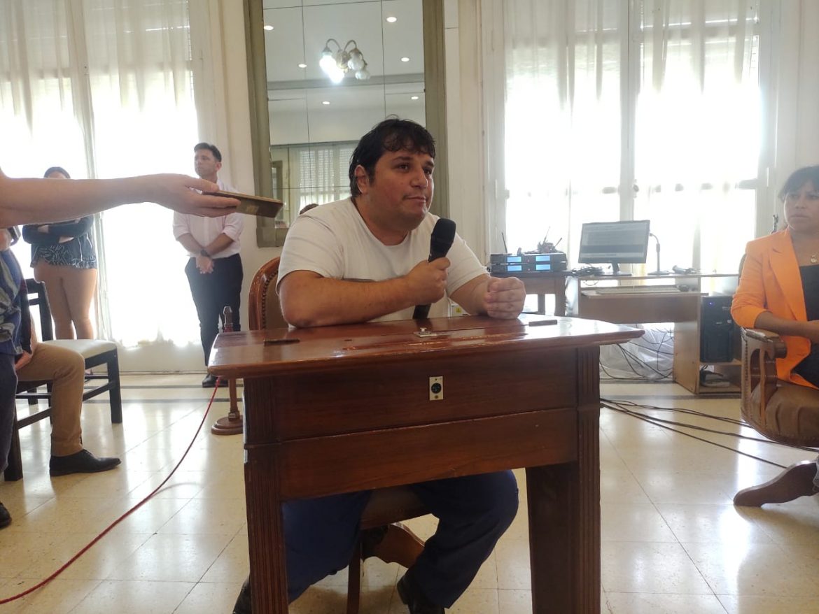 Fuerte reclamo de precarizados de Radio Municipal en el concejo deliberante
