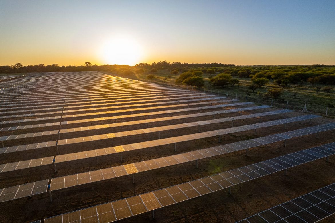 Cuál es la “renta extraordinaria” del petróleo que financiará los nuevos parques solares en La Pampa