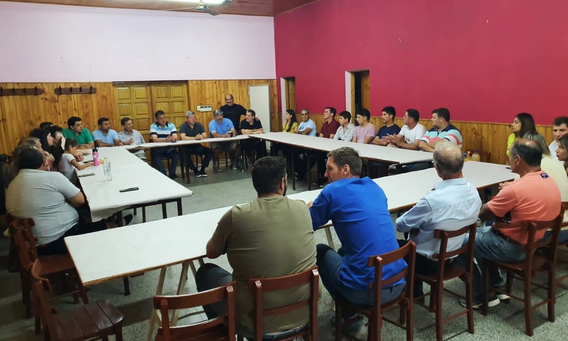 Visita de ministros y “reorganización” del PJ en pueblos donde perdió