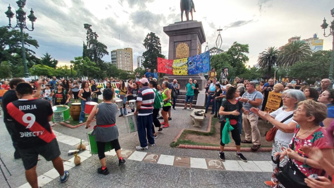 Convocatoria a un ruidazo para este jueves 15