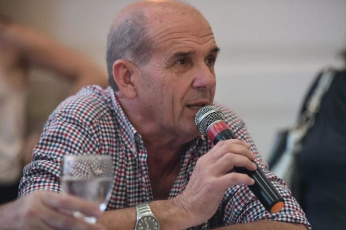 Un intendente quiere declarar “persona no grata” a diputados que apoyen la ley ómnibus y el DNU