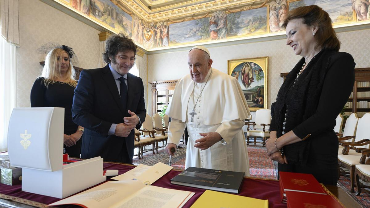 Milei, sobre el papa Francisco: “Tuve que reconsiderar algunas posiciones”