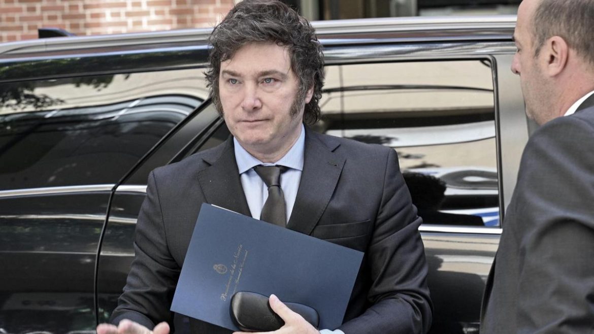 Gestión Milei: ya son más de 50 los funcionarios que renunciaron