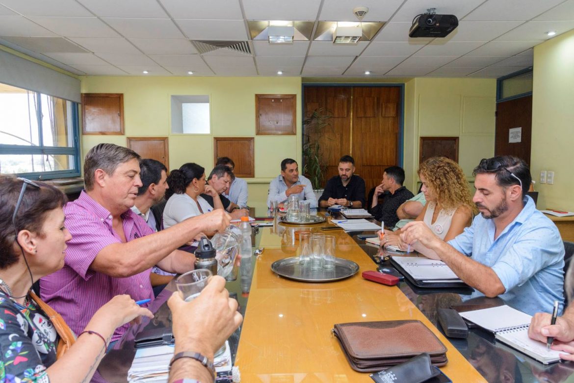 Paritarias: el Gobierno dio un 20% de aumento y llevó el mínimo a $400 mil