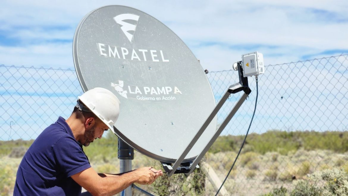 La empresa estatal Empatel suma internet satelital