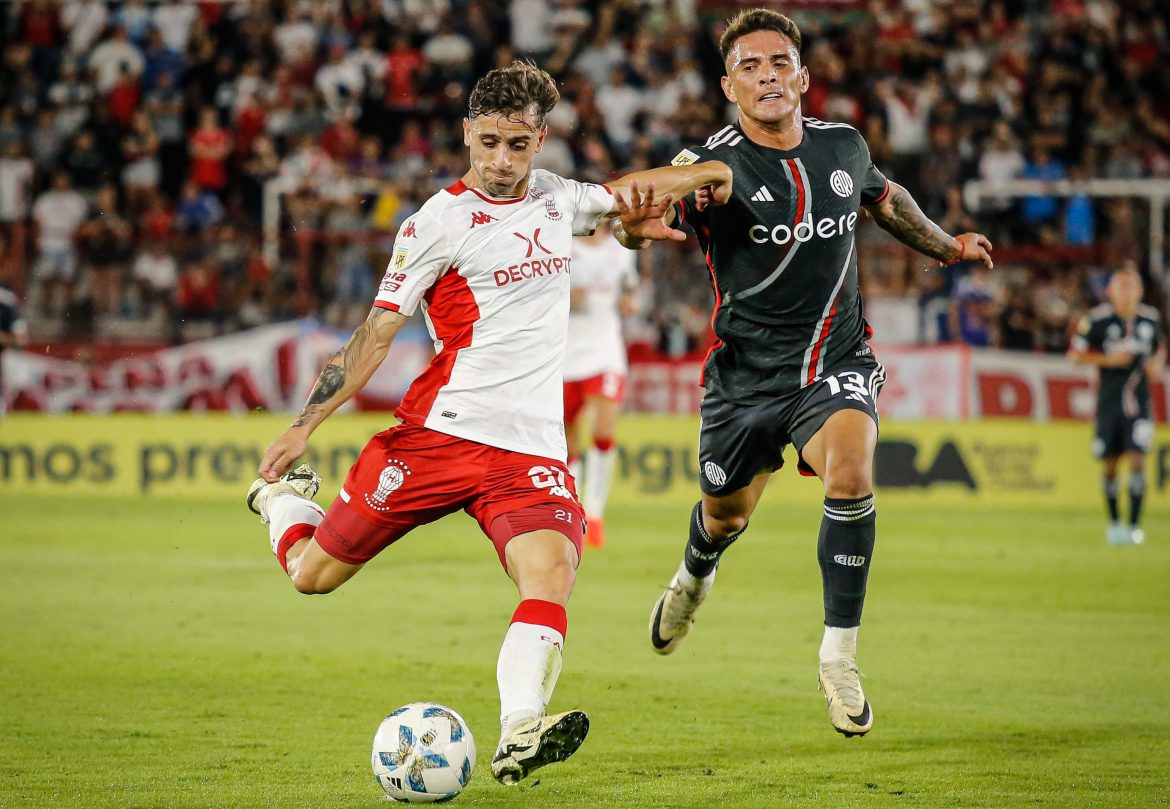 Huracán venció a River y le sacó el invicto
