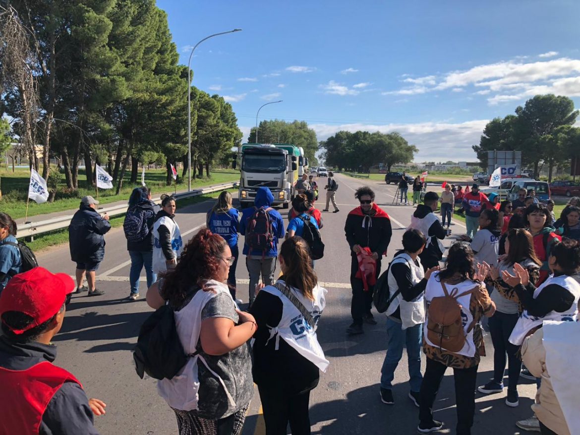 Organizaciones sociales se manifestaron en la ruta 35