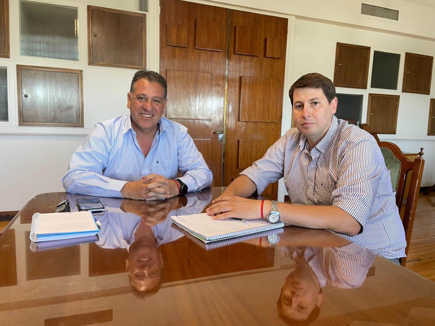 El último intendente que anunció el pase al PJ se reunió con el ministro Pascual Fernández