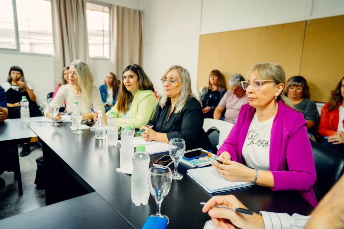Utelpa celebra el incremento del salario docente por el que fue al paro