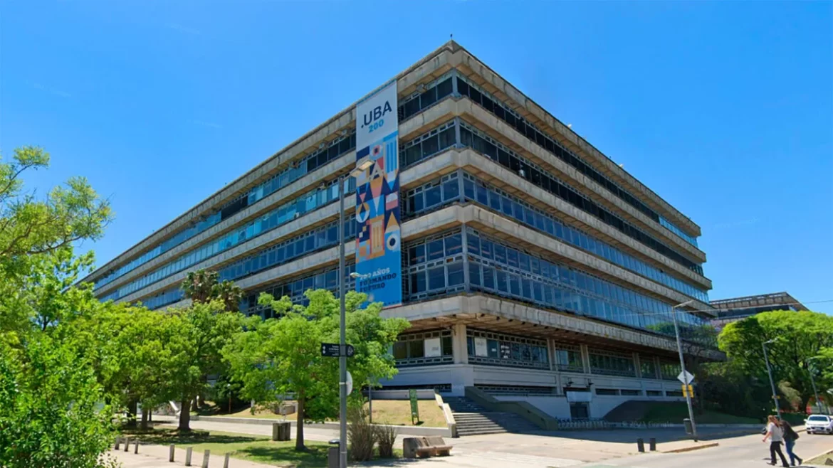 La UBA junta firmas en contra del recorte presupuestario de Milei