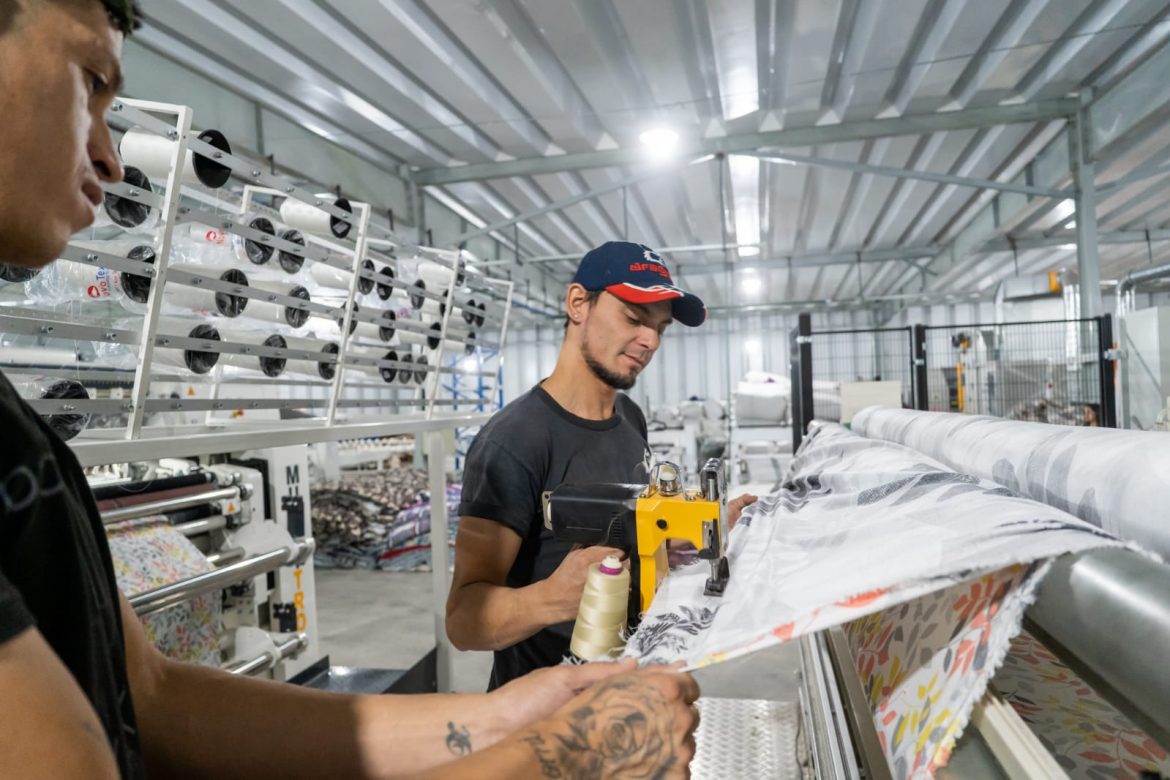 La marca francesa Cacharel empezó a producirse en Pico